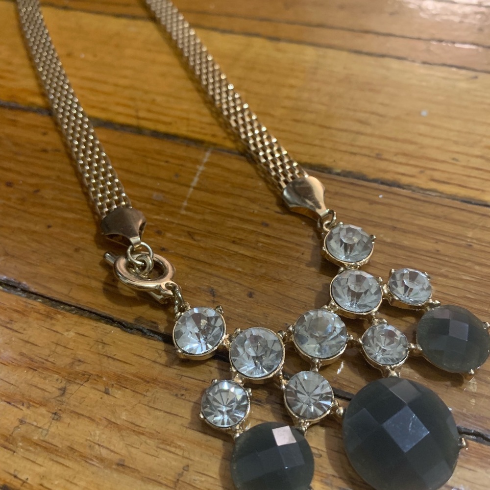 **NWOT** Necklace - Picture 2 of 8